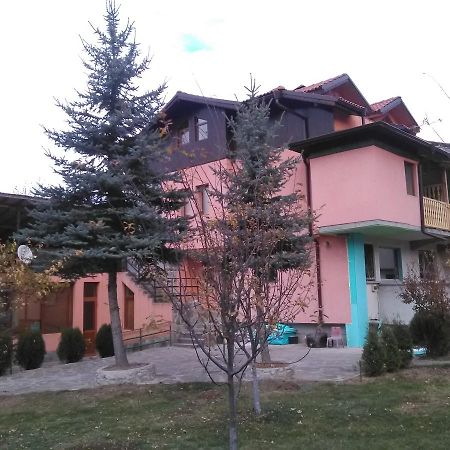 Вила Лилия Hotel Априлци Екстериор снимка